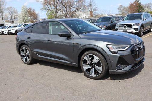 Daytona Gray Pearl Effect 2021 Audi e-tron Sportback Prestige