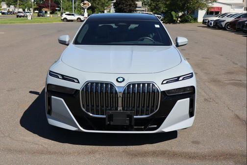 Brooklyn Grey Metallic 2024 BMW 760 xDrive