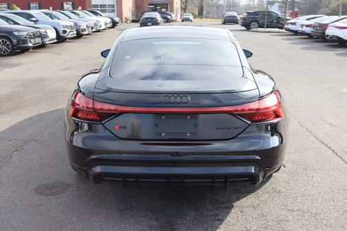 2023 Audi RS e-tron GT quattro