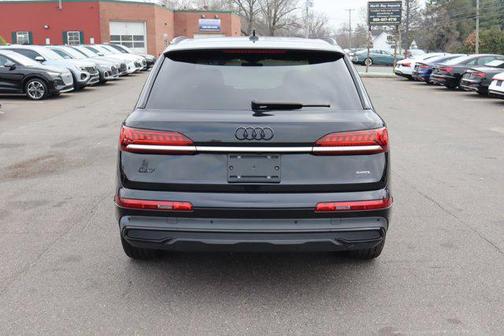 2021 Audi Q7 55 Prestige
