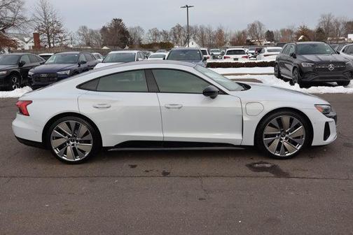 2022 Audi e-tron GT Prestige