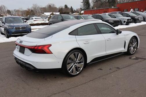 2022 Audi e-tron GT Prestige