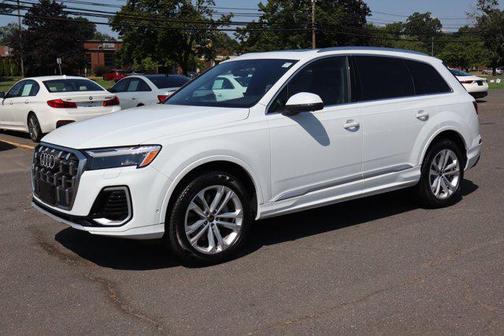 2025 Audi Q7 55 Premium Plus