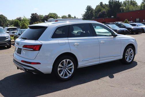 2025 Audi Q7 55 Premium Plus