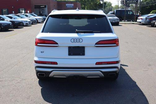 2025 Audi Q7 55 Premium Plus