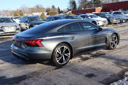 2022 Audi e-tron GT Premium Plus