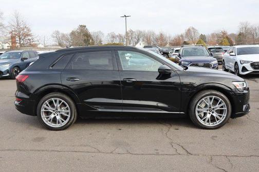 2021 Audi e-tron Prestige