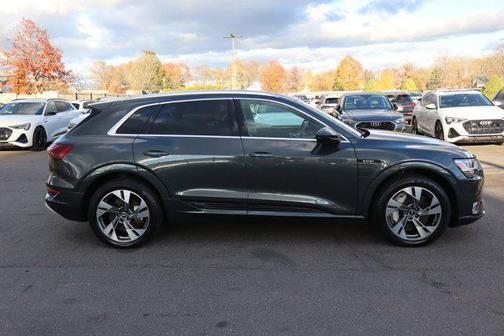 2021 Audi e-tron Premium