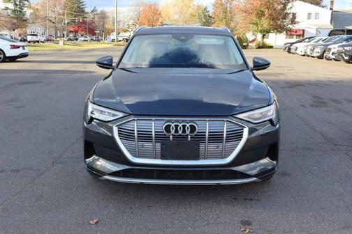 2021 Audi e-tron Premium