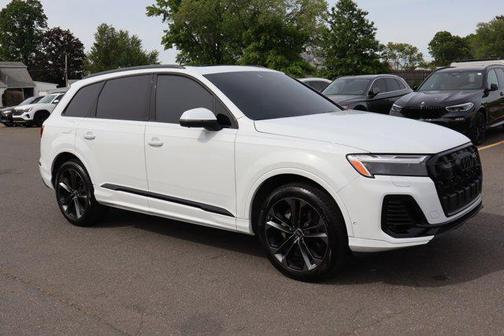 2025 Audi Q7 55 Premium Plus