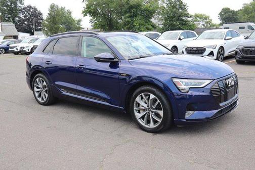 2021 Audi e-tron Premium Plus