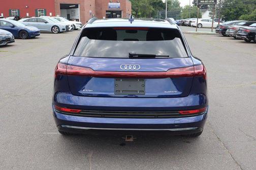 2021 Audi e-tron Premium Plus