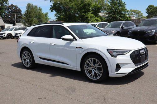 2021 Audi e-tron Prestige