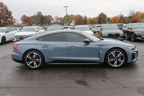 2023 Audi e-tron GT Premium Plus quattro