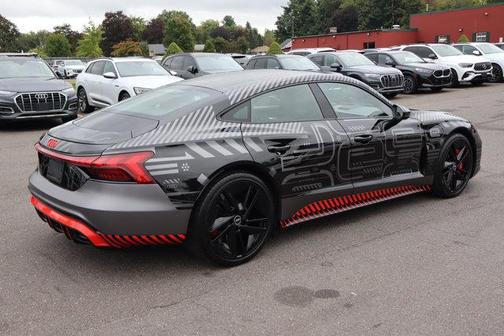 2023 Audi RS e-tron GT quattro