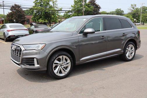 2022 Audi Q7 55 Premium Plus
