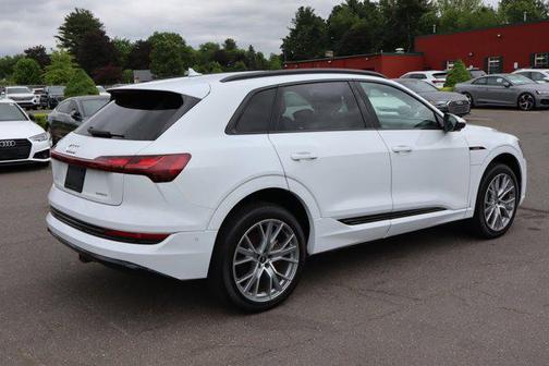 2021 Audi e-tron Prestige