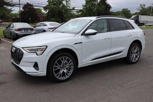 2021 Audi e-tron Prestige
