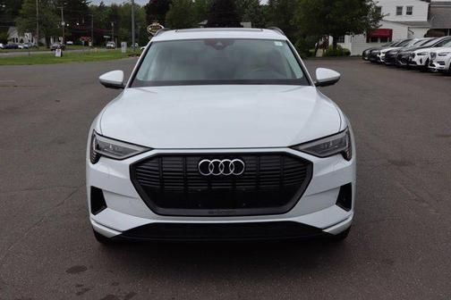 2021 Audi e-tron Prestige