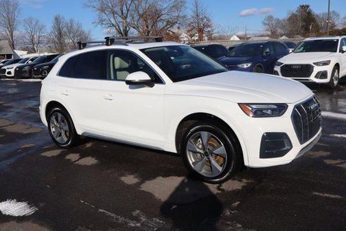 2022 Audi Q5 40 Premium Plus