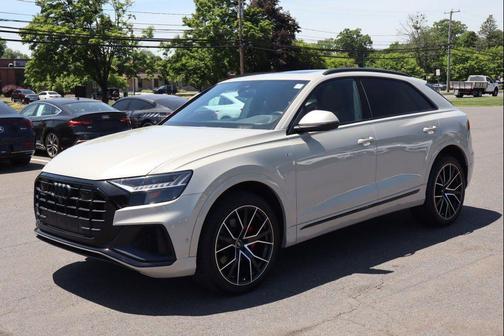 Vicuna Beige Metallic 2022 Audi Q8 55 Premium Plus