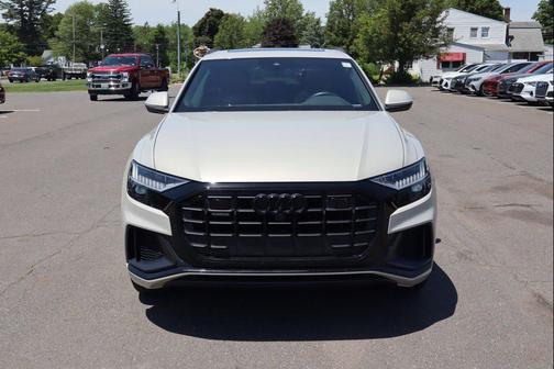 Vicuna Beige Metallic 2022 Audi Q8 55 Premium Plus