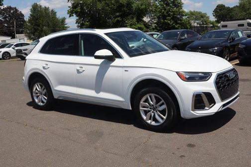 2024 Audi Q5 45 S line Premium
