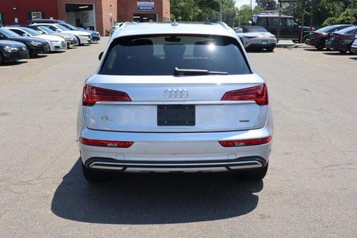 2022 Audi Q5 40 Premium Plus