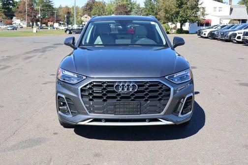 2022 Audi Q5 45 S line Premium Plus