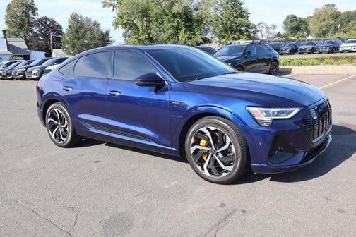 2022 Audi e-tron Sportback S line Premium Plus