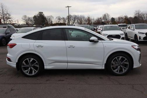 2025 Audi Q4 e-tron Sportback Premium 55 quattro