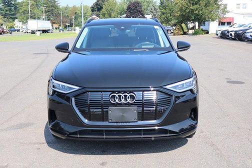 2021 Audi e-tron Prestige