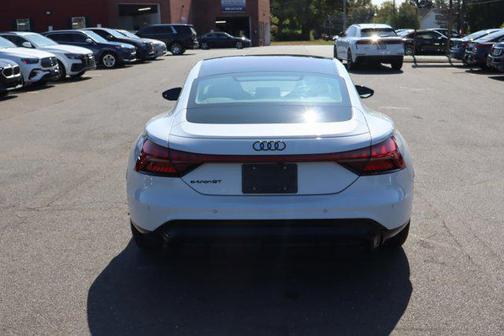 2024 Audi e-tron GT Prestige quattro
