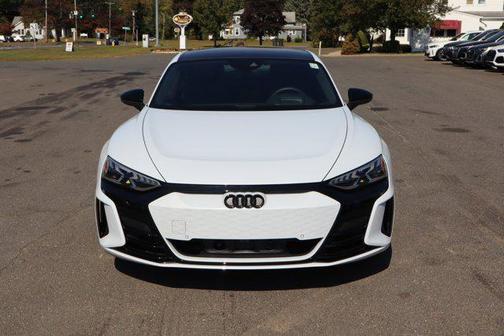 2024 Audi e-tron GT Prestige quattro