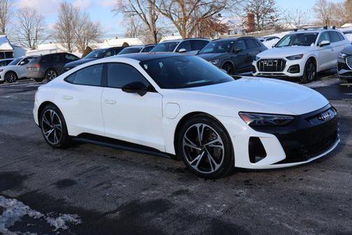 2022 Audi e-tron GT Prestige