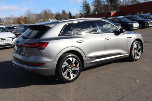 2023 Audi e-tron Premium quattro