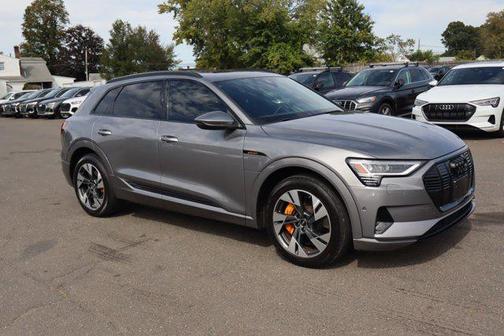 2023 Audi e-tron Premium quattro