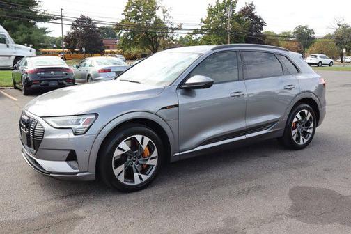 2023 Audi e-tron Premium quattro