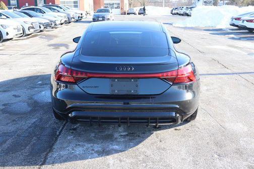 2022 Audi e-tron GT Prestige