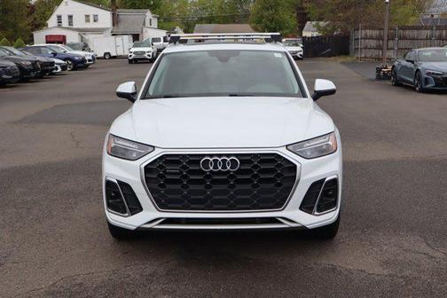 Glacier White Metallic 2022 Audi Q5 45 S line Premium