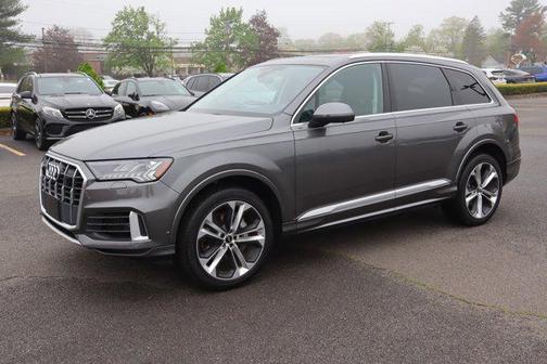 2023 Audi Q7 55 Premium Plus