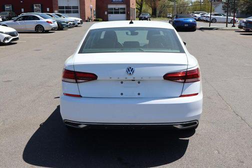 2020 Volkswagen Passat 2.0T SE