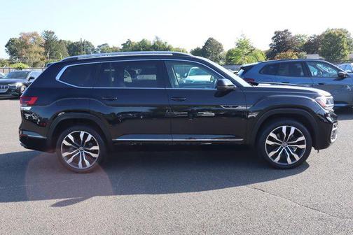 2022 Volkswagen Atlas 3.6L SEL Premium