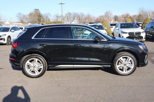 2022 Audi Q3 45 S line Premium