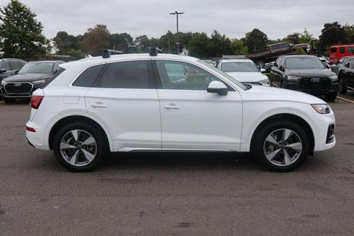 2024 Audi Q5 40 Premium