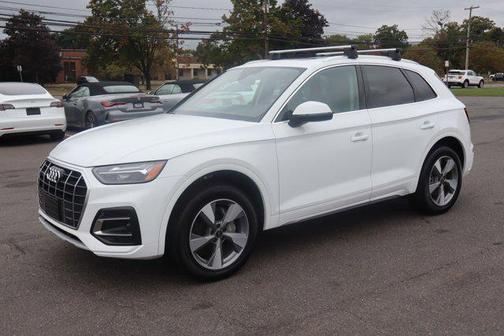 2024 Audi Q5 40 Premium