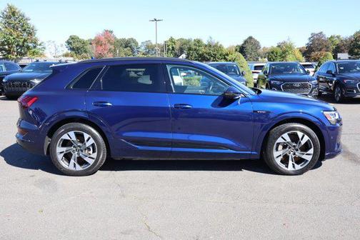 2021 Audi e-tron Premium