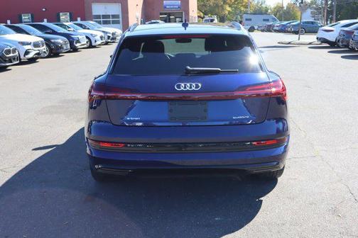 2021 Audi e-tron Premium