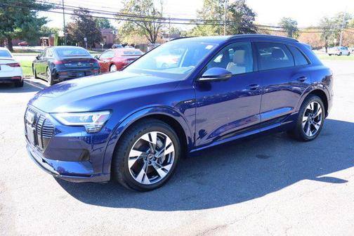 2021 Audi e-tron Premium