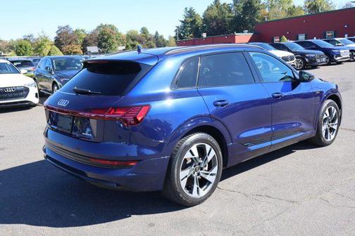 2021 Audi e-tron Premium